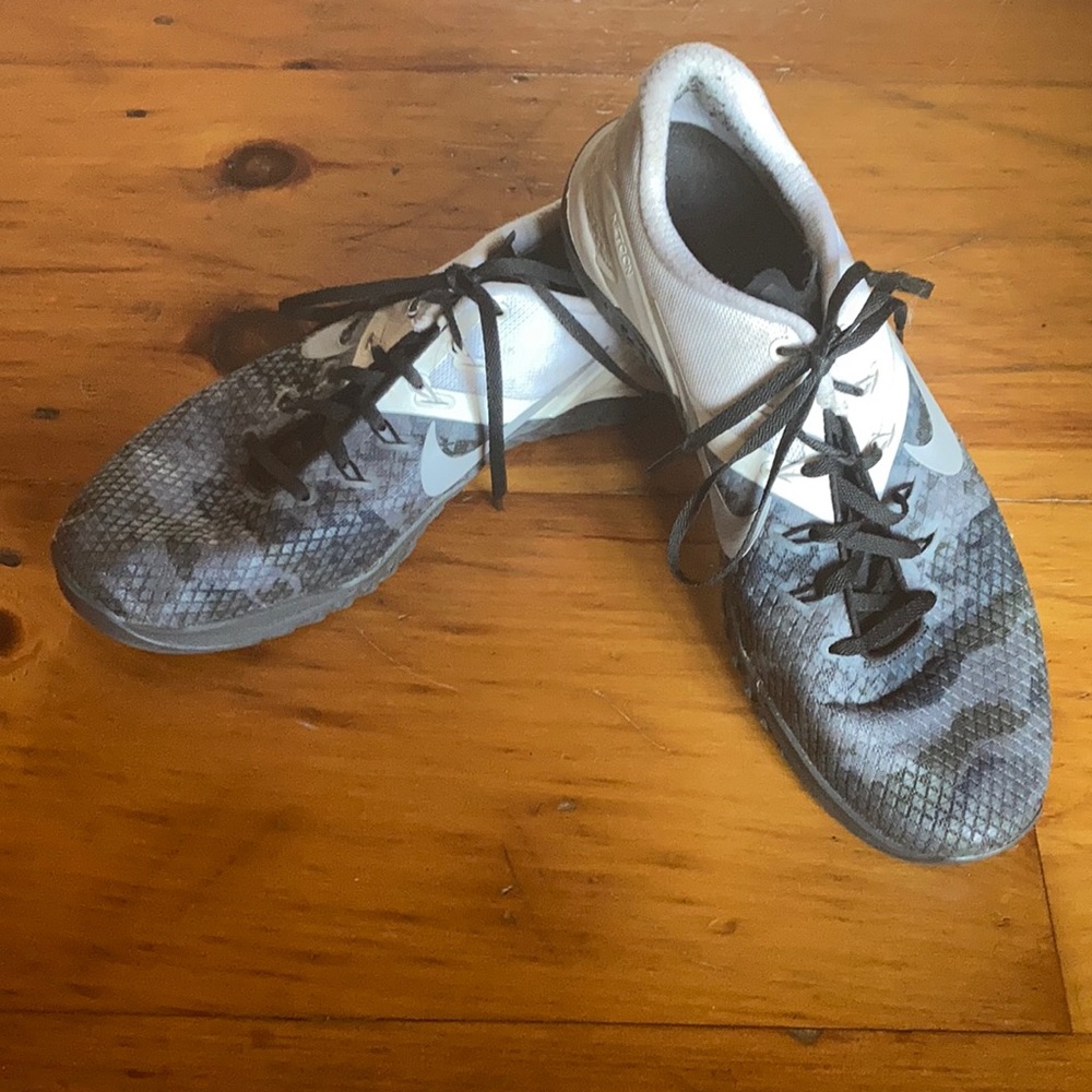 Men’s Nike Metcon 4, size 11.5